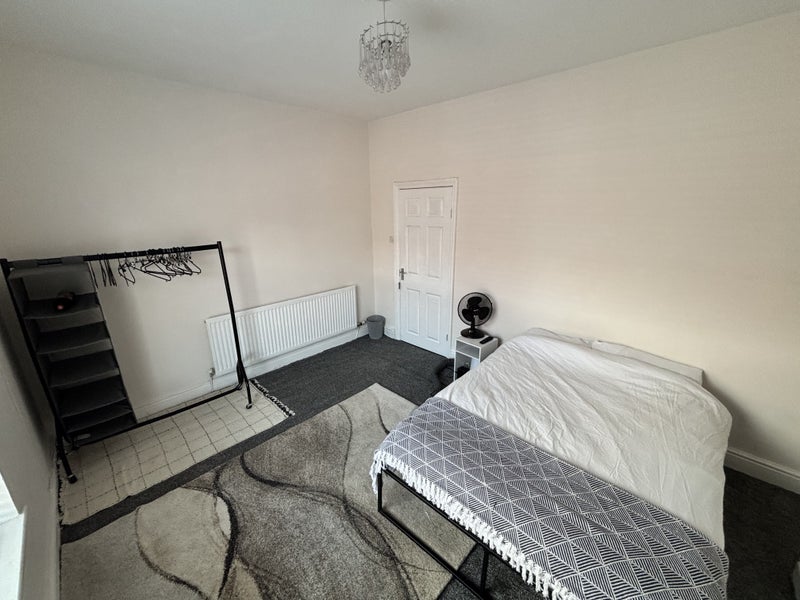 Room Cowesby Street in Manchester