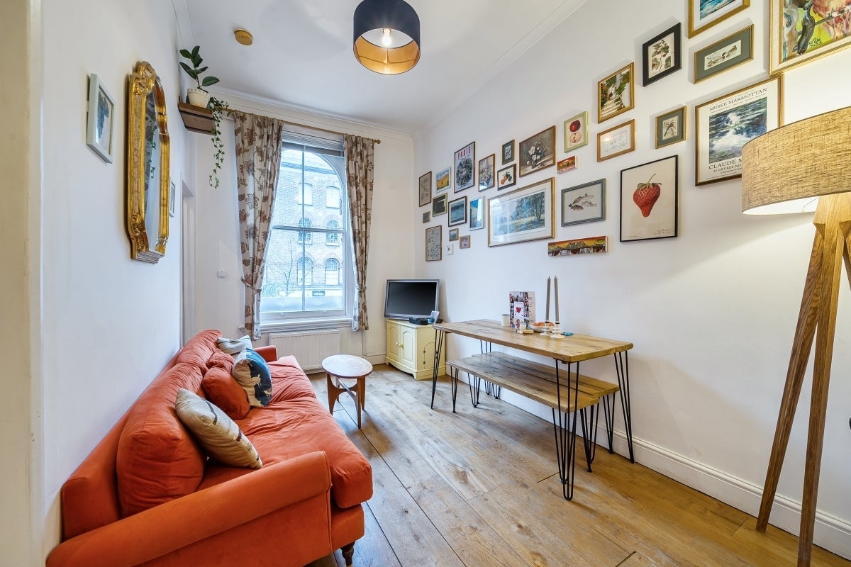 Flat Elgin Avenue in City of Westminster