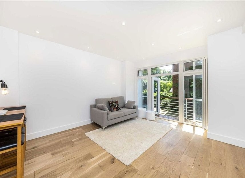 Flat Princes Gate in City of Westminster