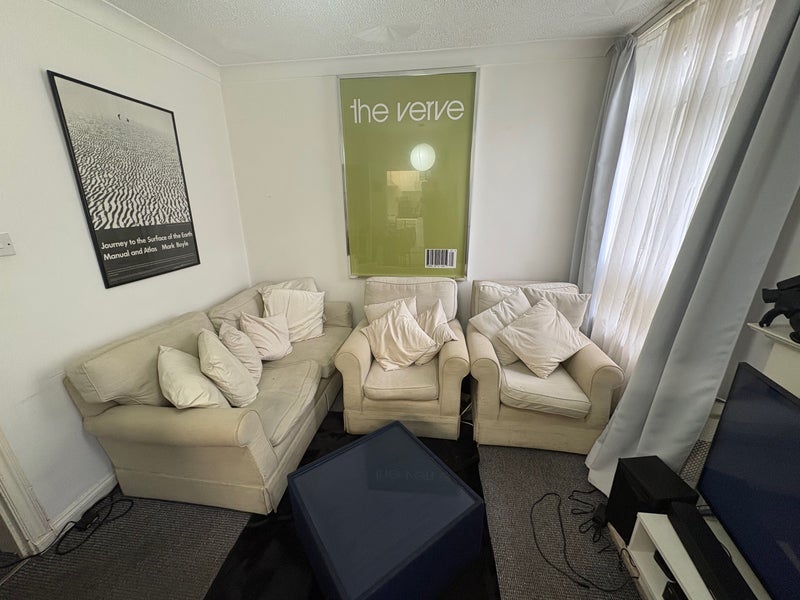 Room Ravenscroft Street in Greater London