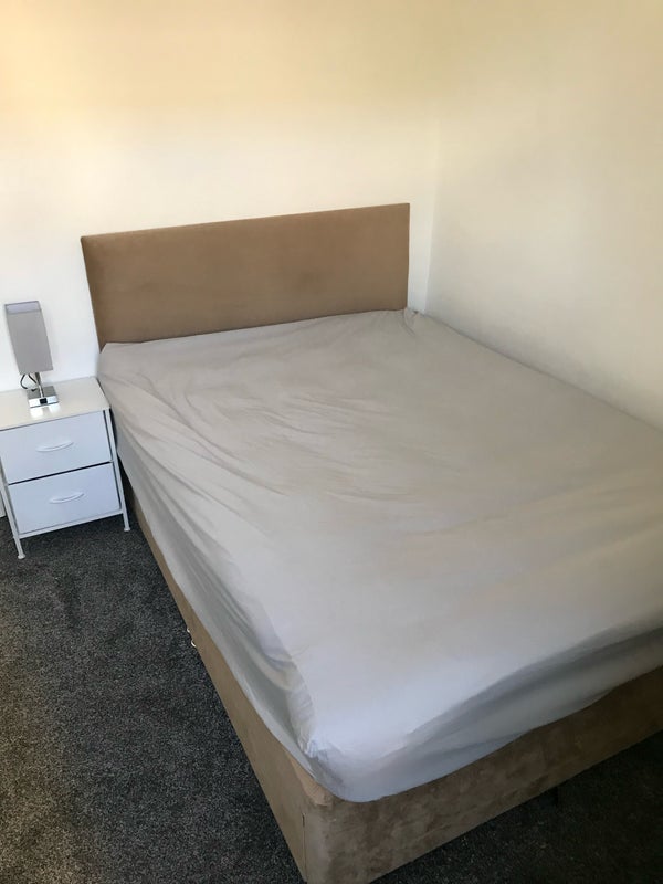 Room Ravenscroft Street in Greater London