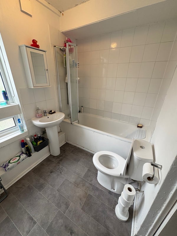 Room Ravenscroft Street in Greater London