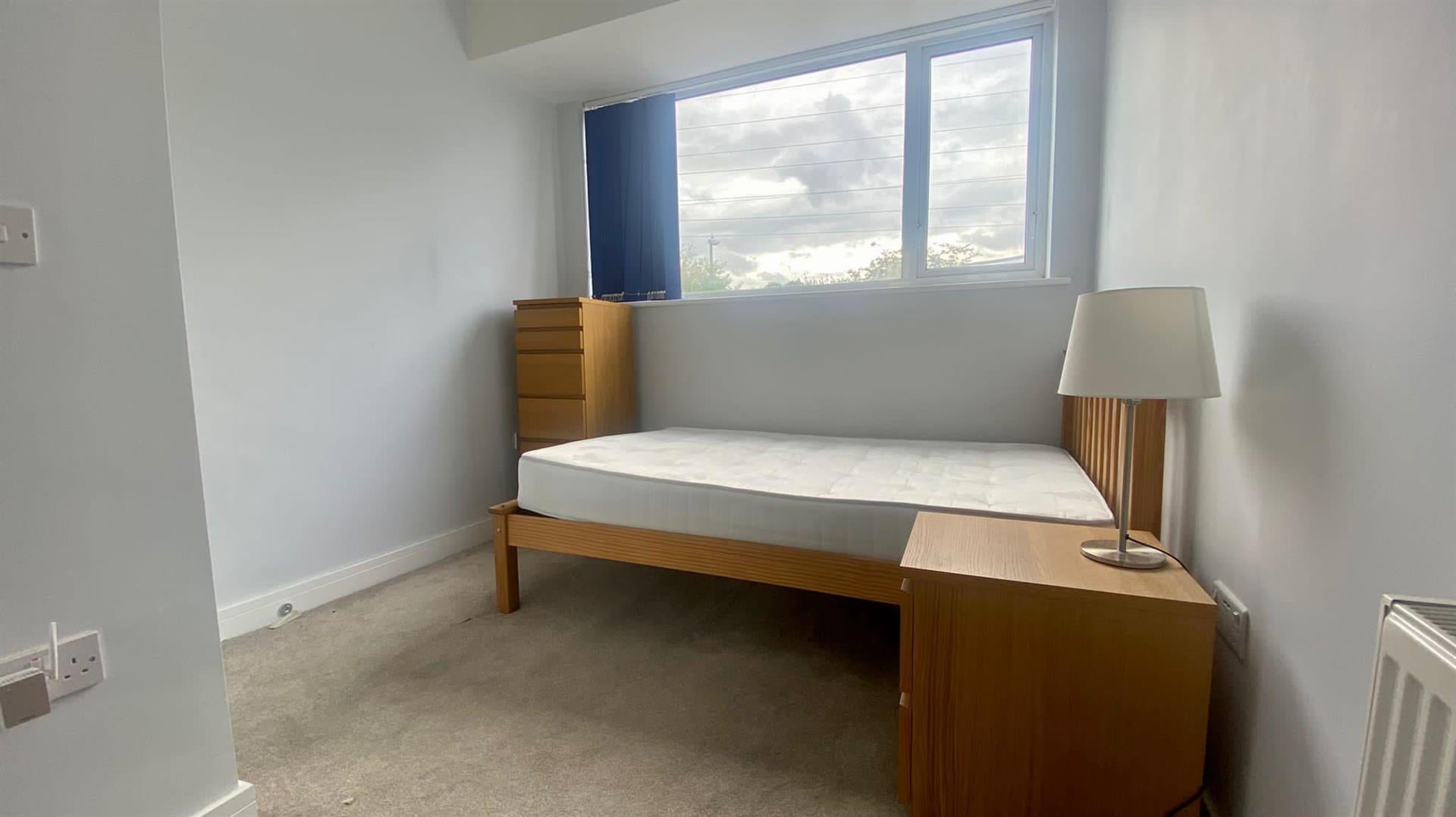 Room Hexby Close in Coventry