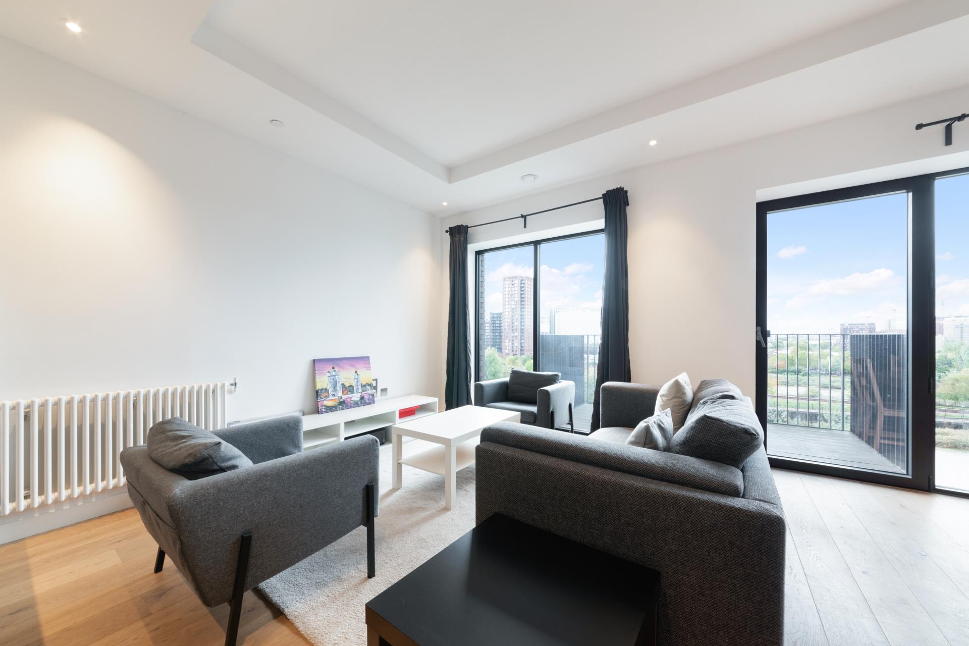 Flat Hope Street in Greater London