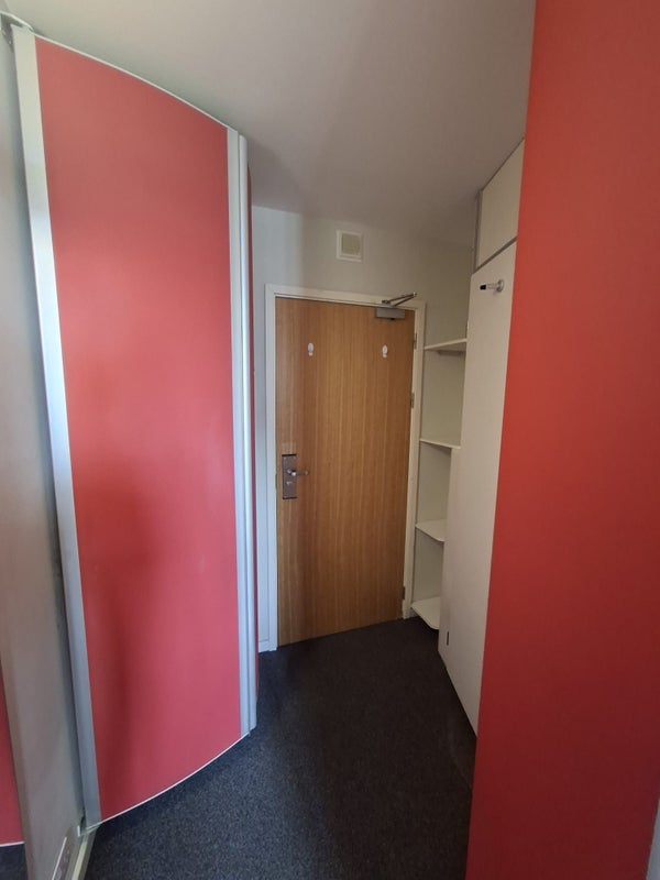 Room Lebus Street in Greater London