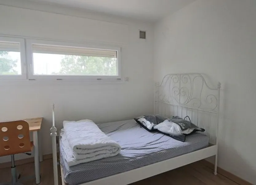 Room Chemin de la Sauvegarde in Écully