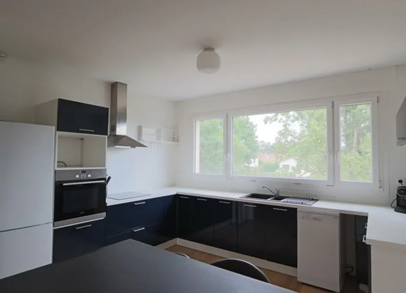 Room Chemin de la Sauvegarde in Écully