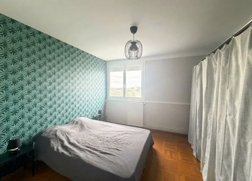 Flat Rue Virgile in Saint-Étienne
