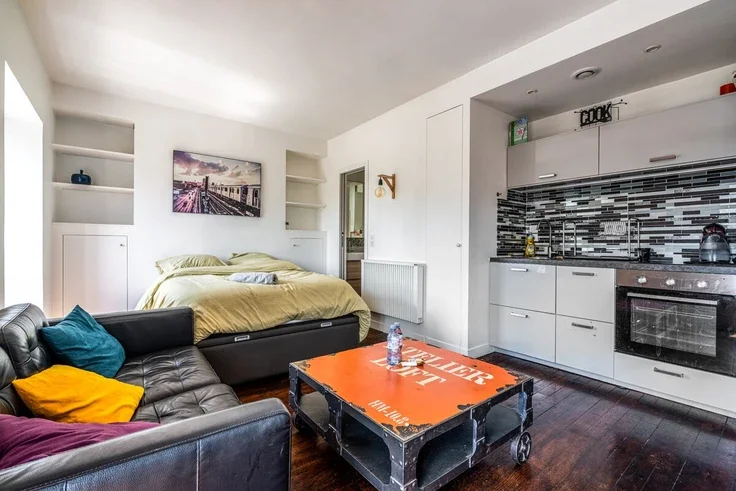 Flat Avenue Charles de Gaulle in Neuilly-sur-Seine