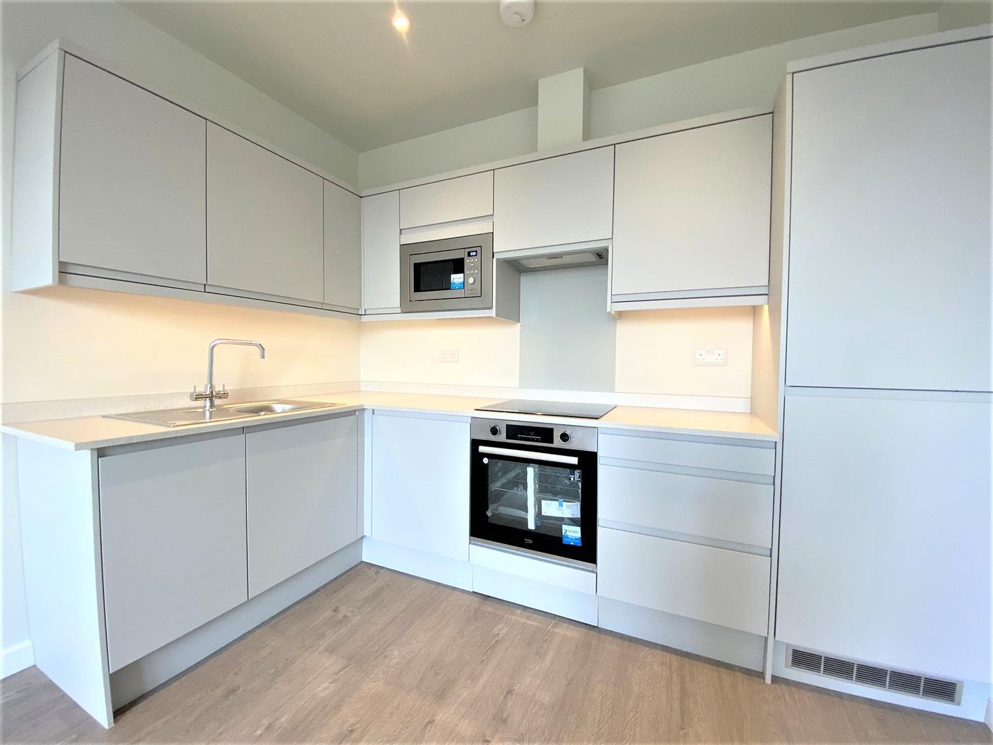 Flat Cowley Road in Greater London
