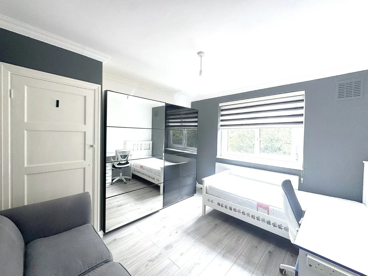 Flat Wynyatt Street in Greater London