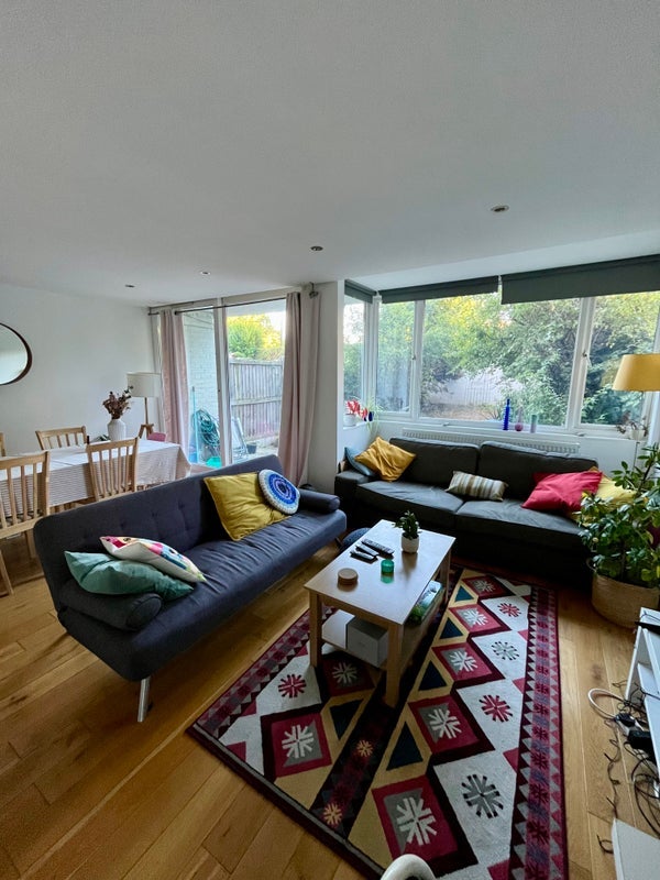 Room Warley Street in Greater London
