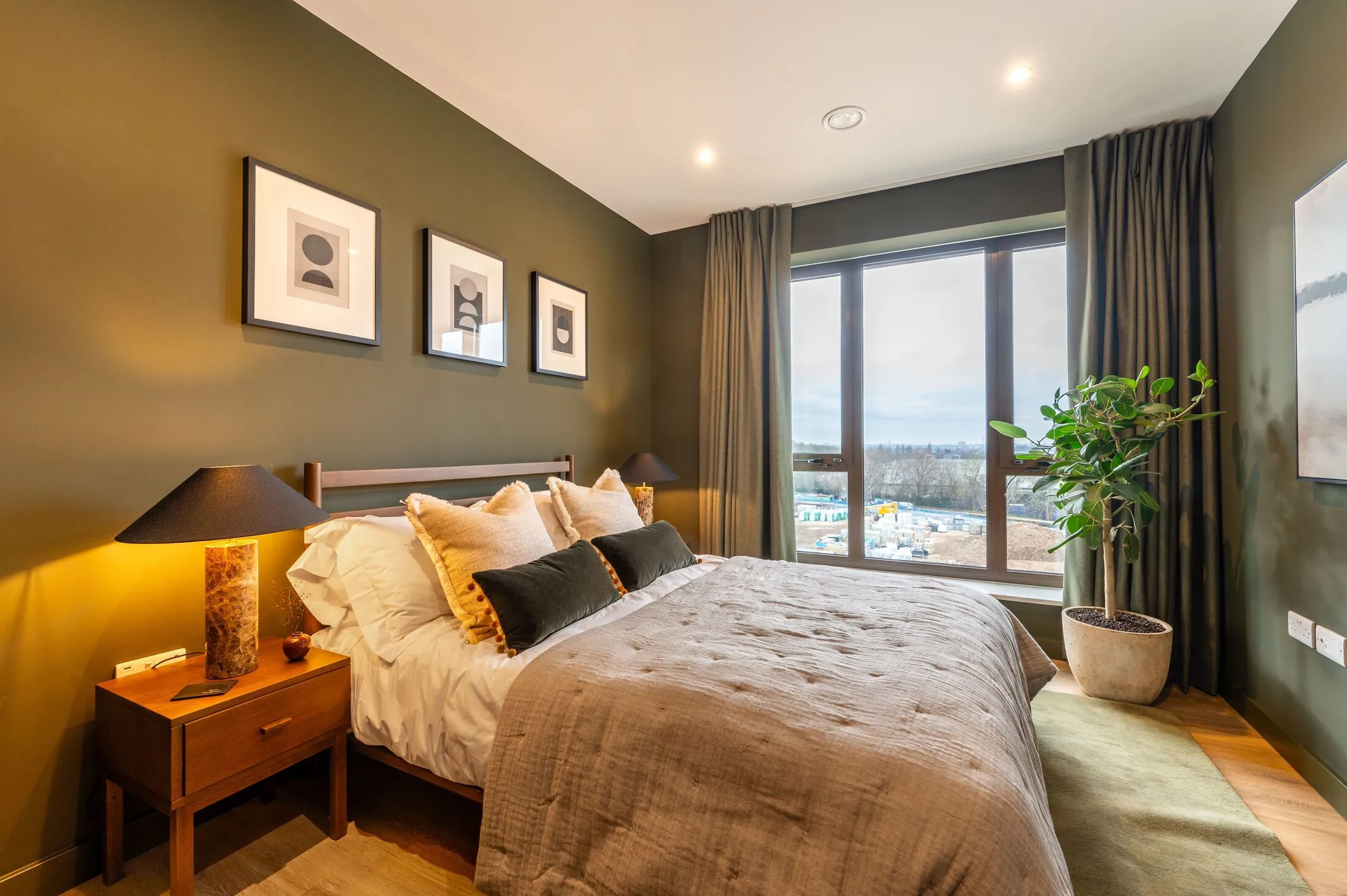 Flat Ruislip Road East in Greater London