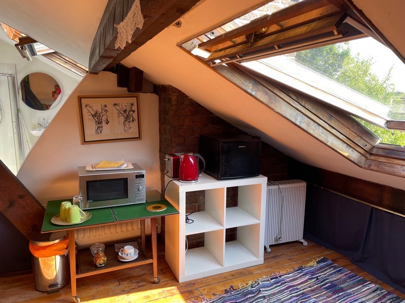 Room Sydenham Avenue in Liverpool