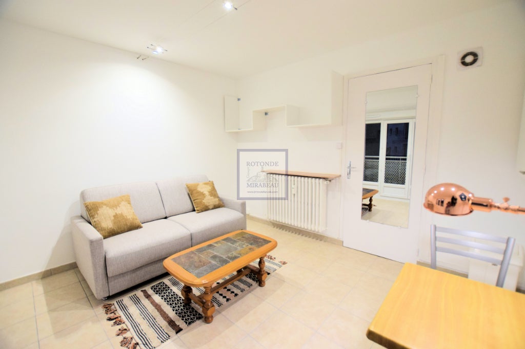 Flat Cours Mirabeau in Aix-en-Provence