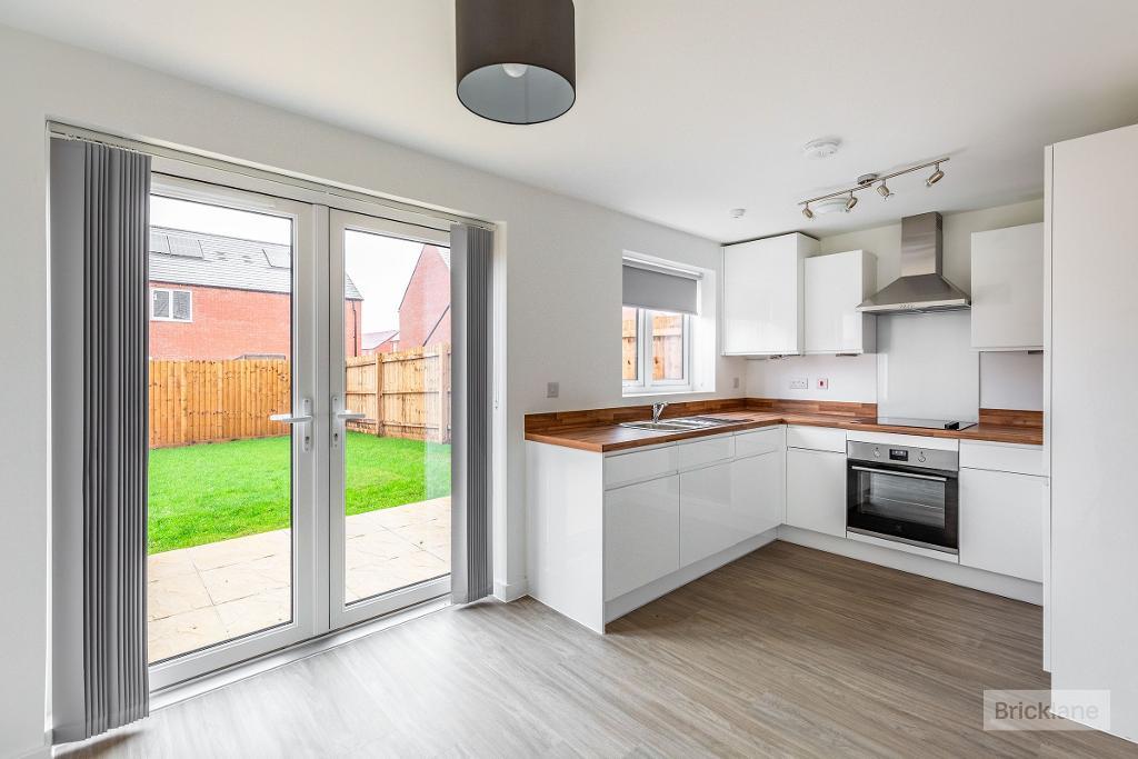 House Reynard Way in Northampton