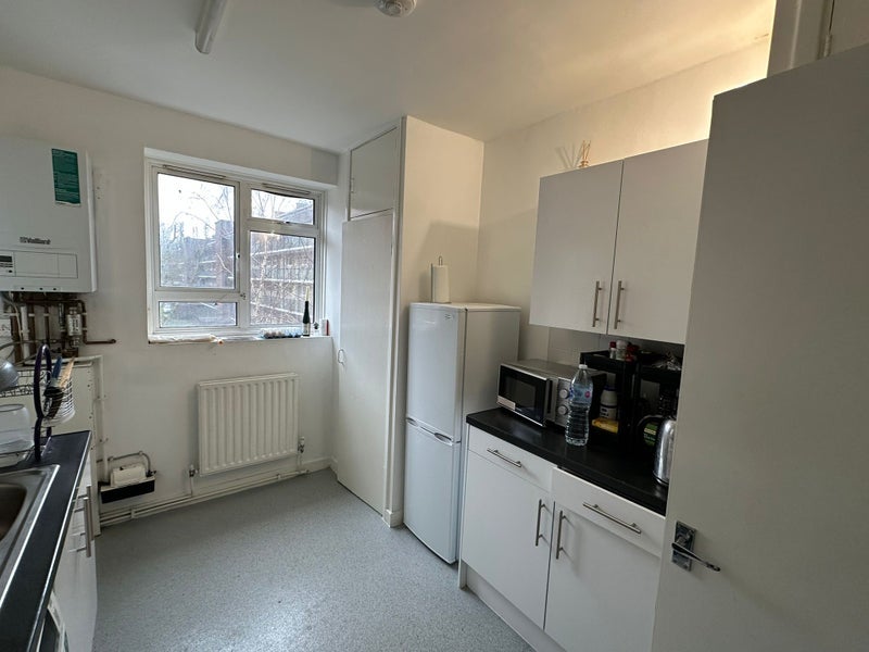 Room Harrison Street in Greater London