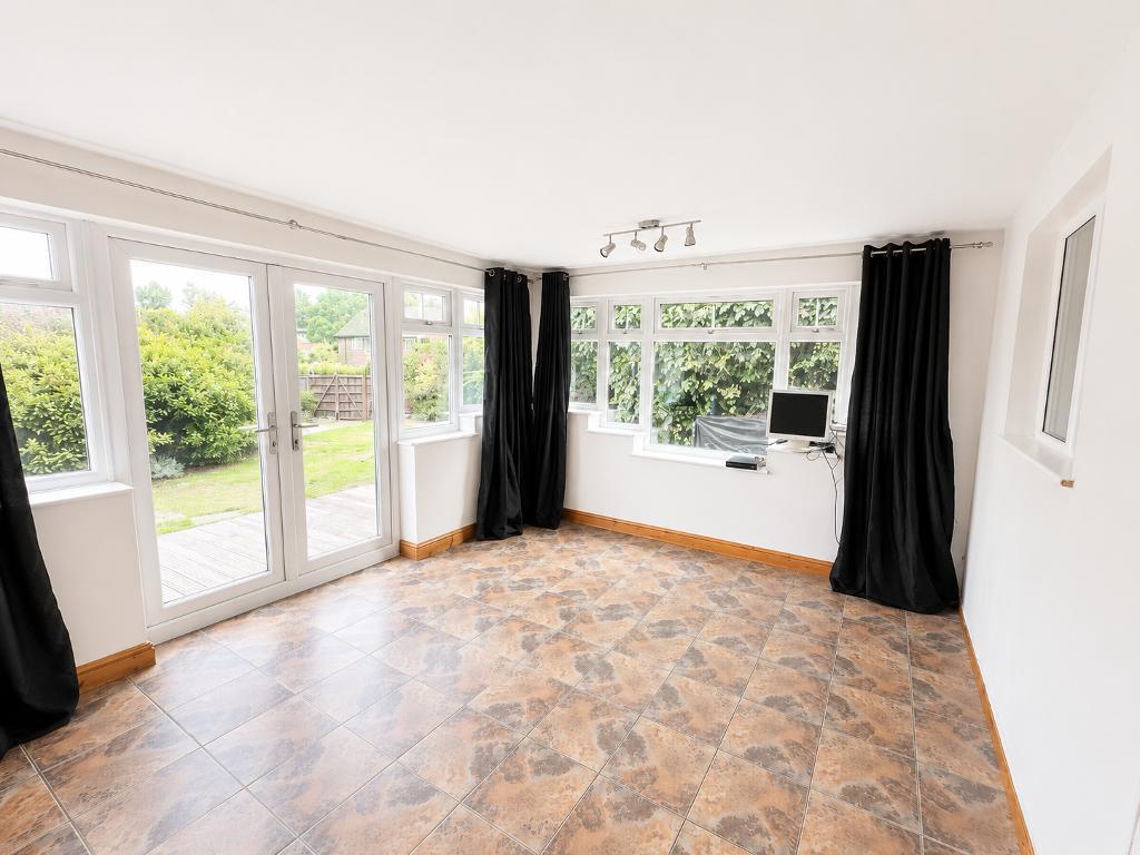 House Ramsden Road in Greater London