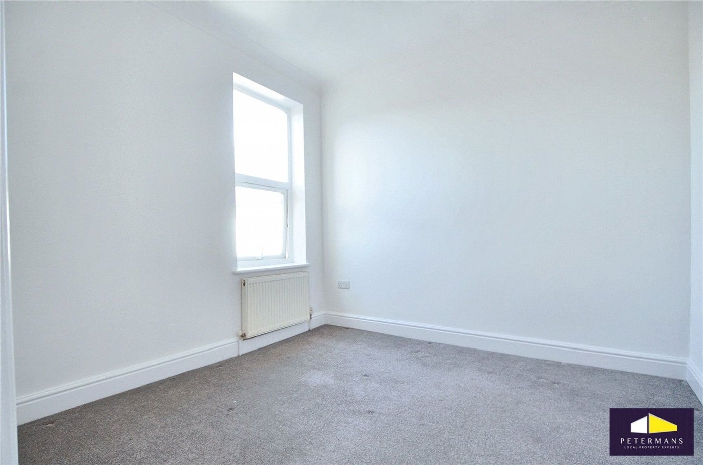 Flat Finborough Road in Greater London