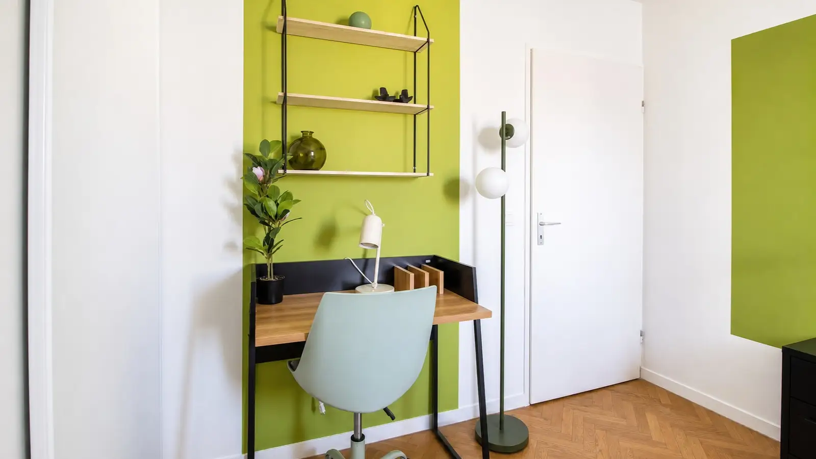 Room Rue de la Vallée de Bailly in Vert-Saint-Denis