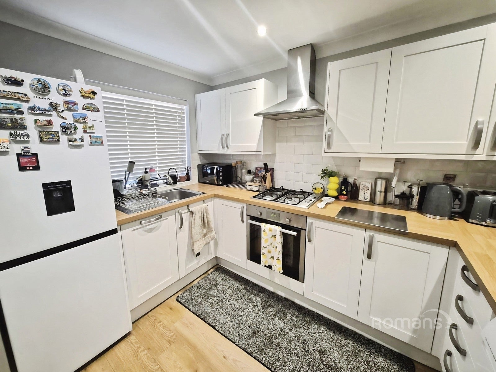 House Frogmore Close in Slough