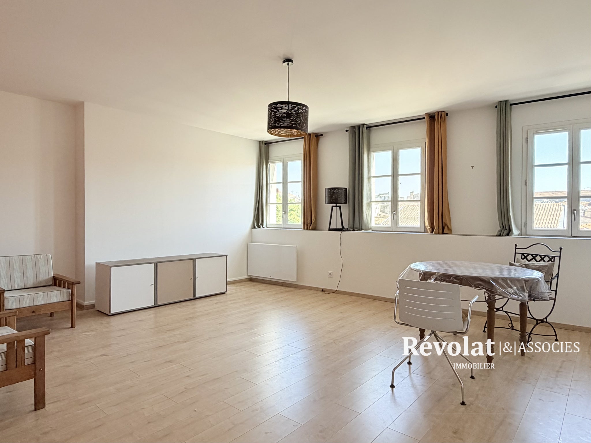 Flat Rue Huguerie in Bordeaux
