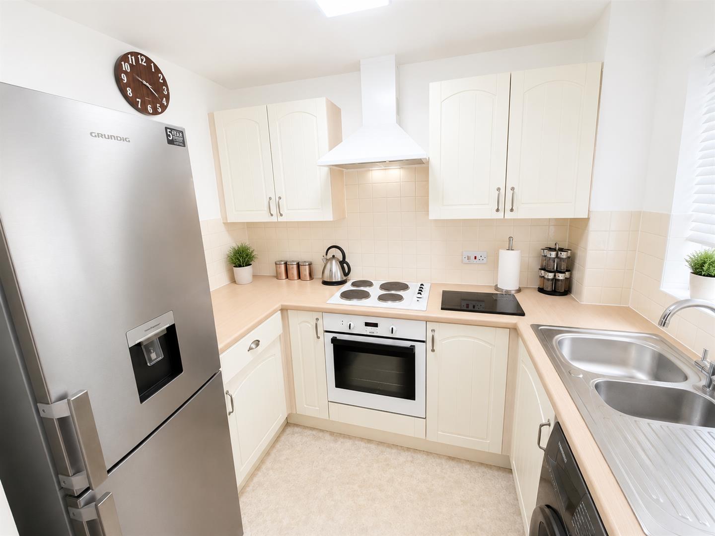 Flat Caspian Way in Purfleet-on-Thames