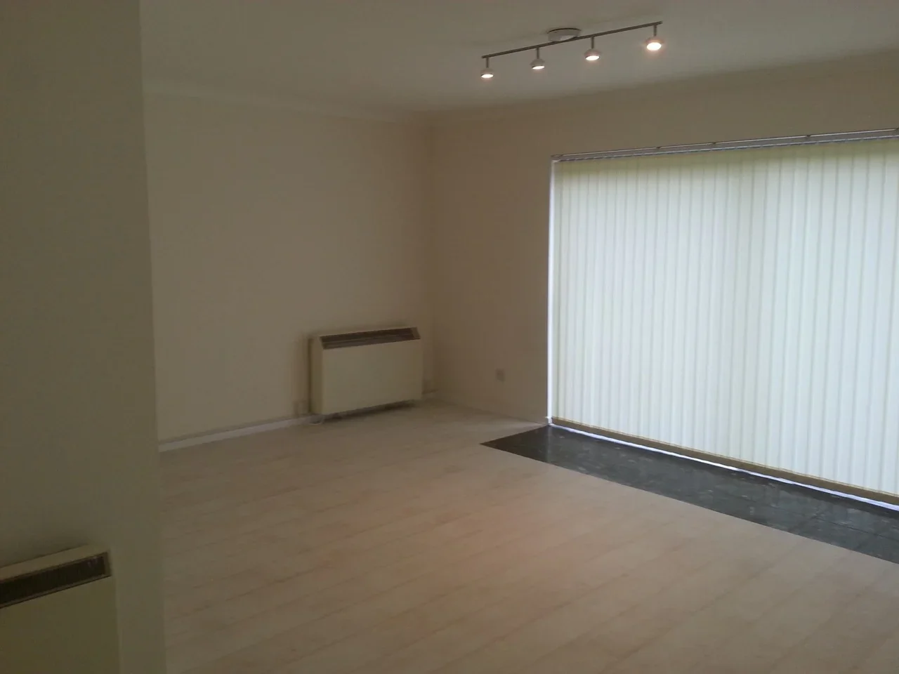 Flat Thames Side in Borough of Spelthorne
