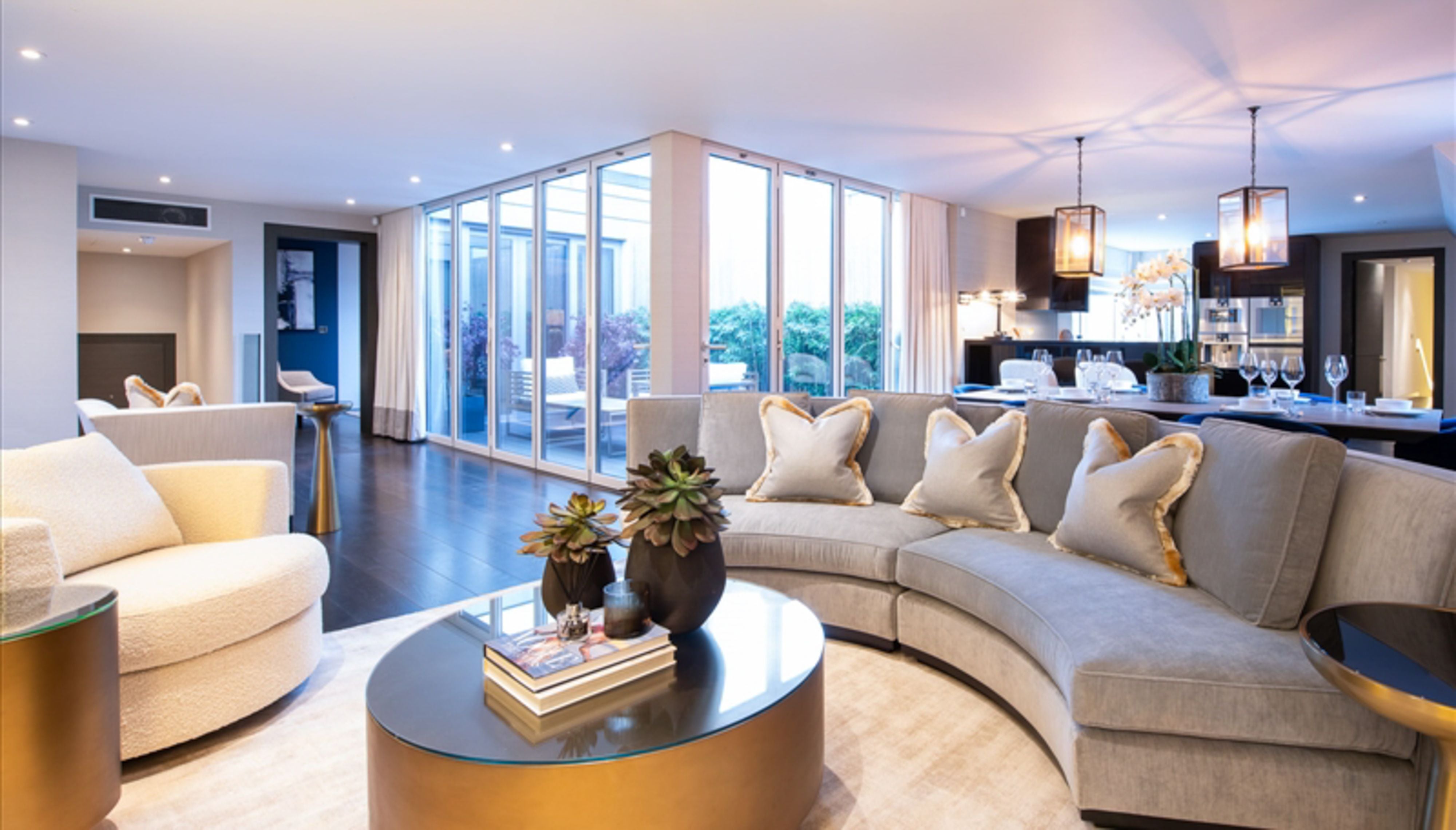 Flat Duke Street in City of Westminster