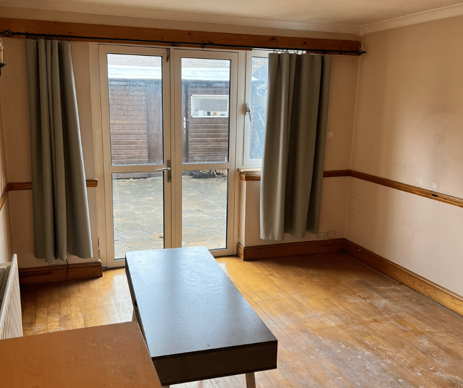 Flat Starboard Way in Greater London