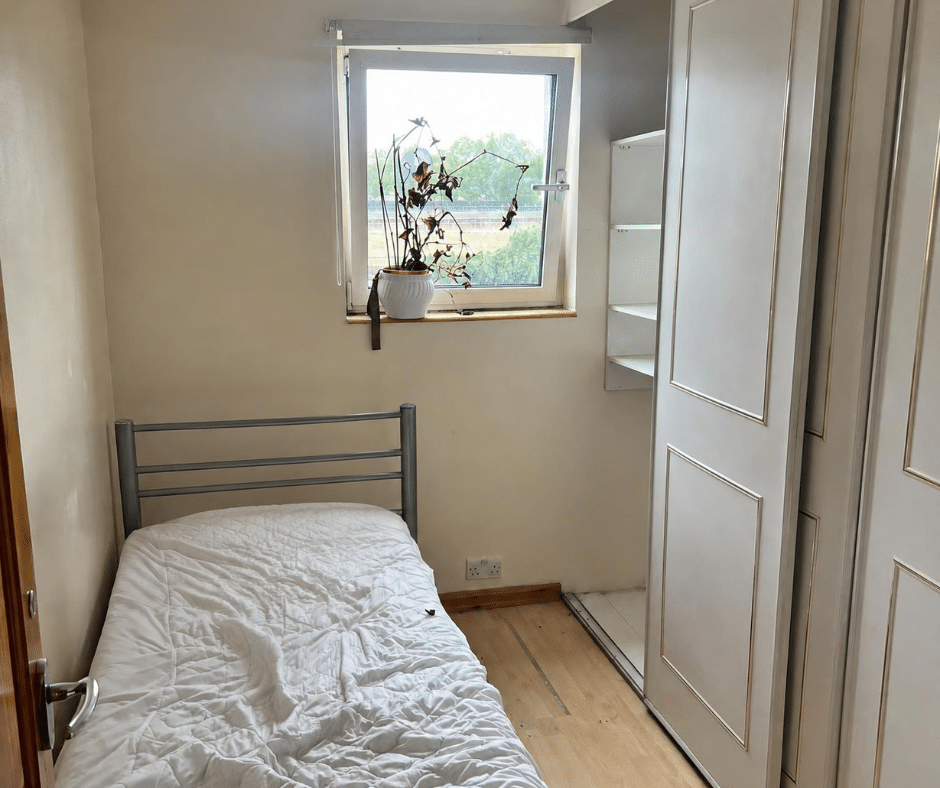 Flat Starboard Way in Greater London