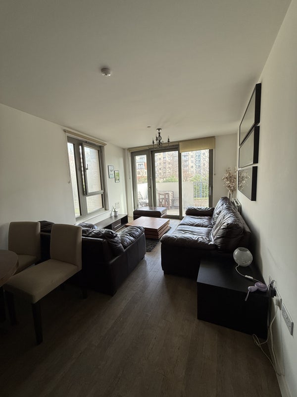 Room Booth Road in Greater London