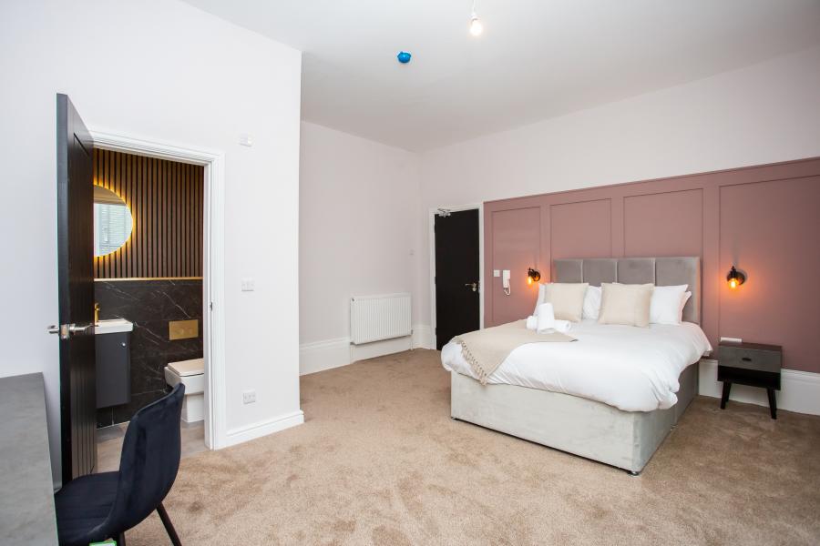Room Brookside Gardens in Sunderland