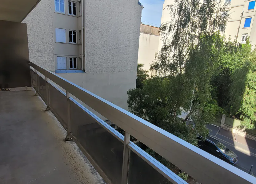 Flat Rue Hoche in Issy-les-Moulineaux