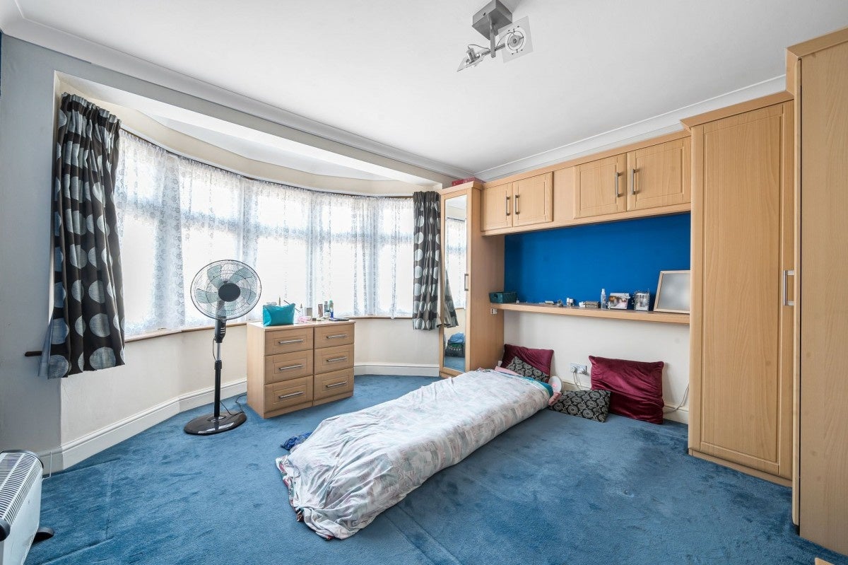 House Studley Drive in Greater London