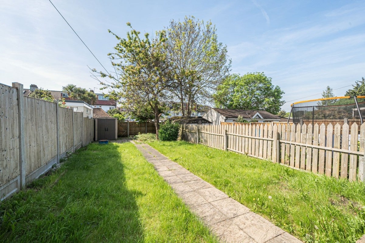 House Studley Drive in Greater London