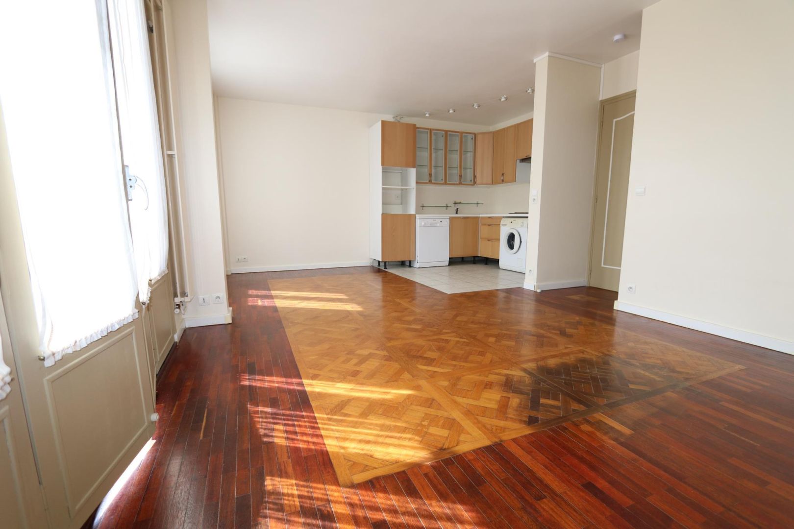 Flat Rue Yves du Manoir in Rueil-Malmaison