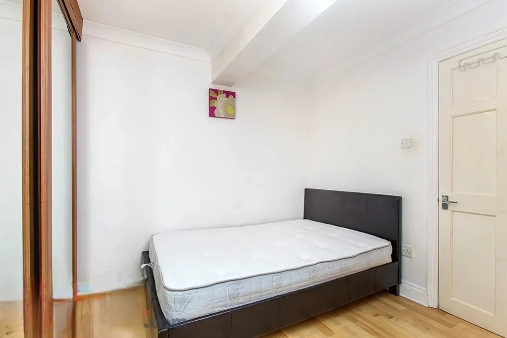Flat Windsor Road in Greater London