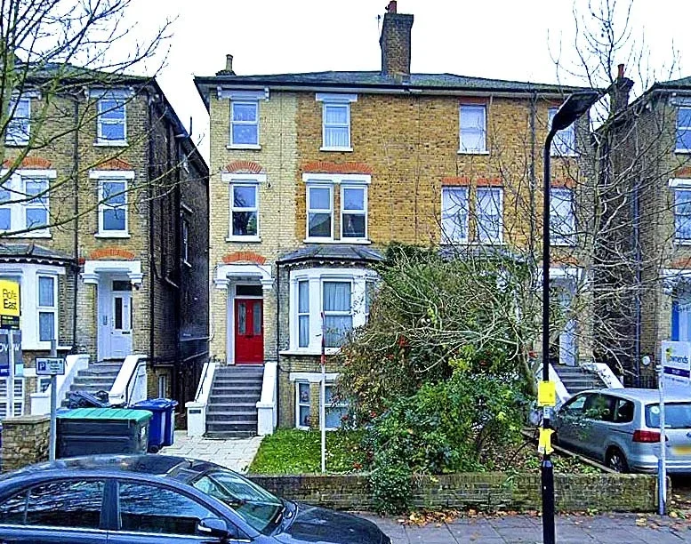 Flat Windsor Road in Greater London