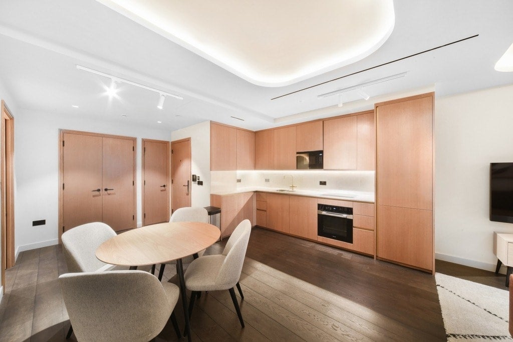 Flat Fareham Street in City of Westminster