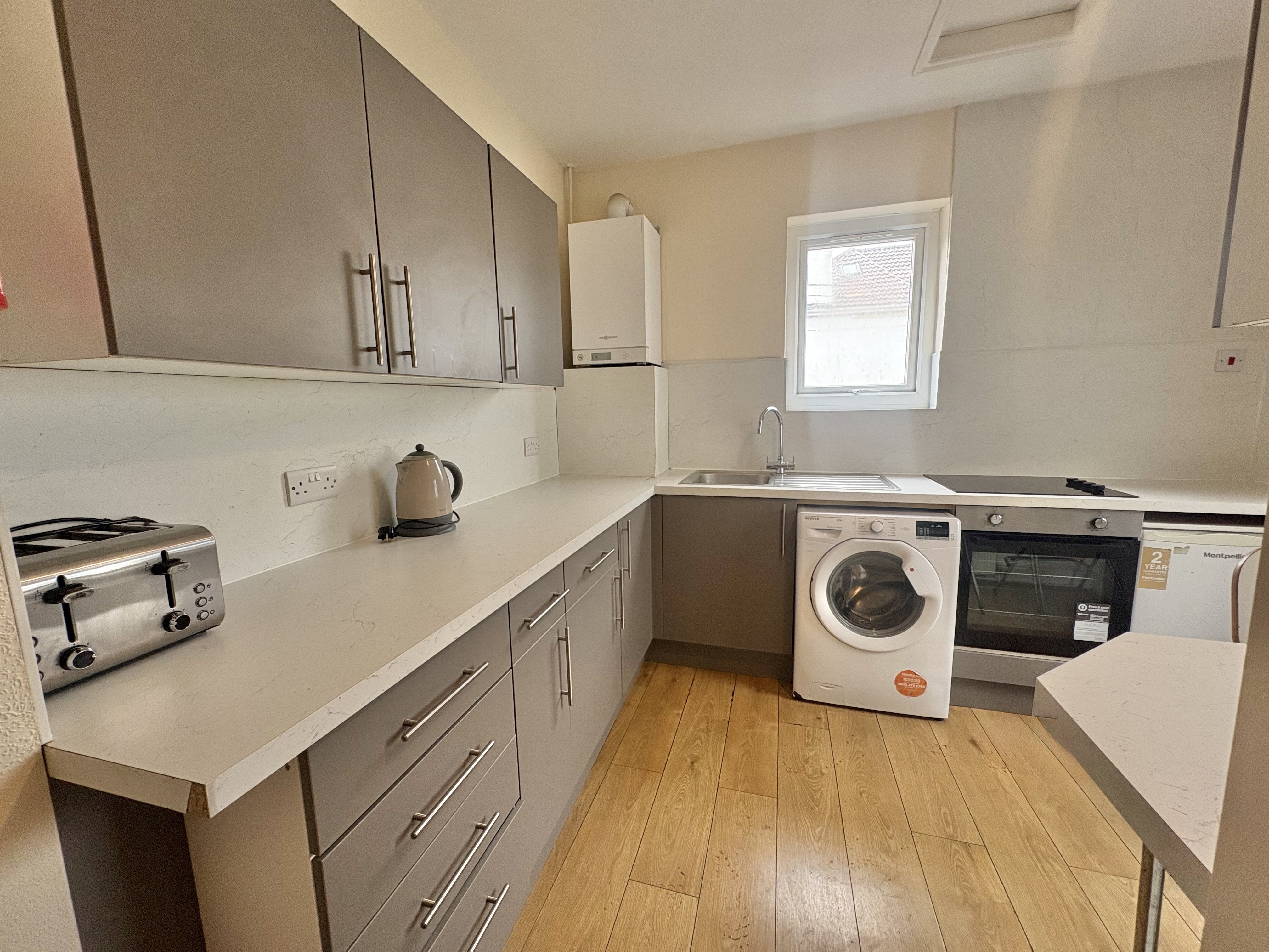 Flat Henleaze Road in Bristol