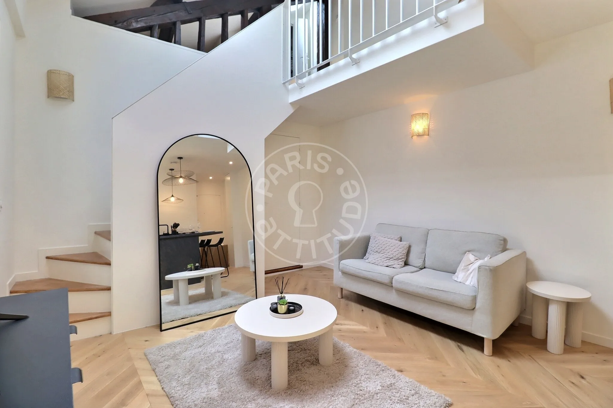 Flat Impasse des Carrières in Paris