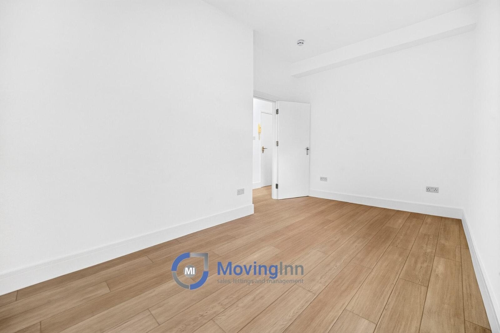 Flat Telford Avenue in Greater London
