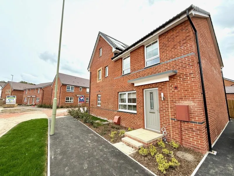 House Winnycroft Lane in Gloucester