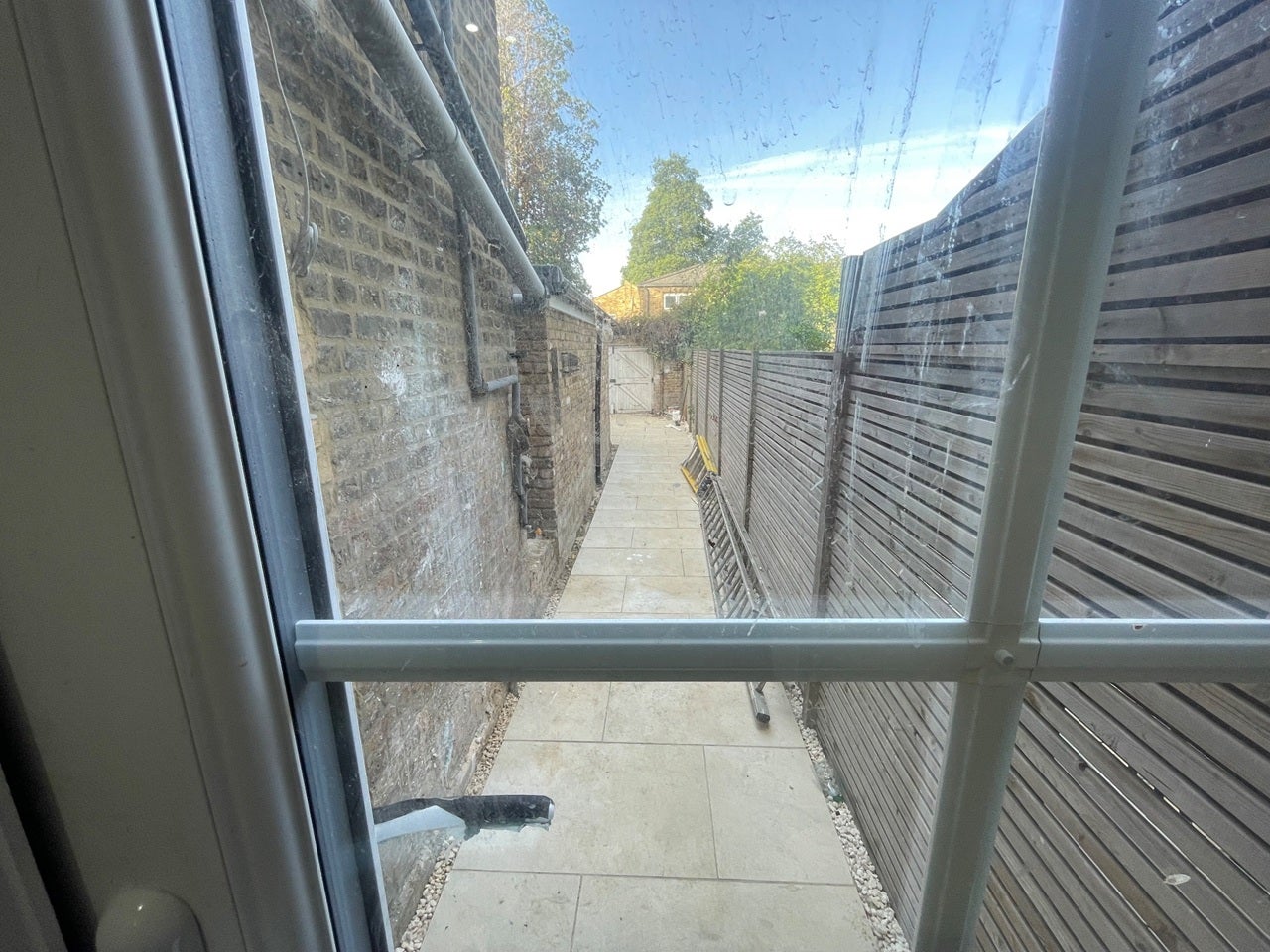 Flat Clapham Manor Street in Greater London