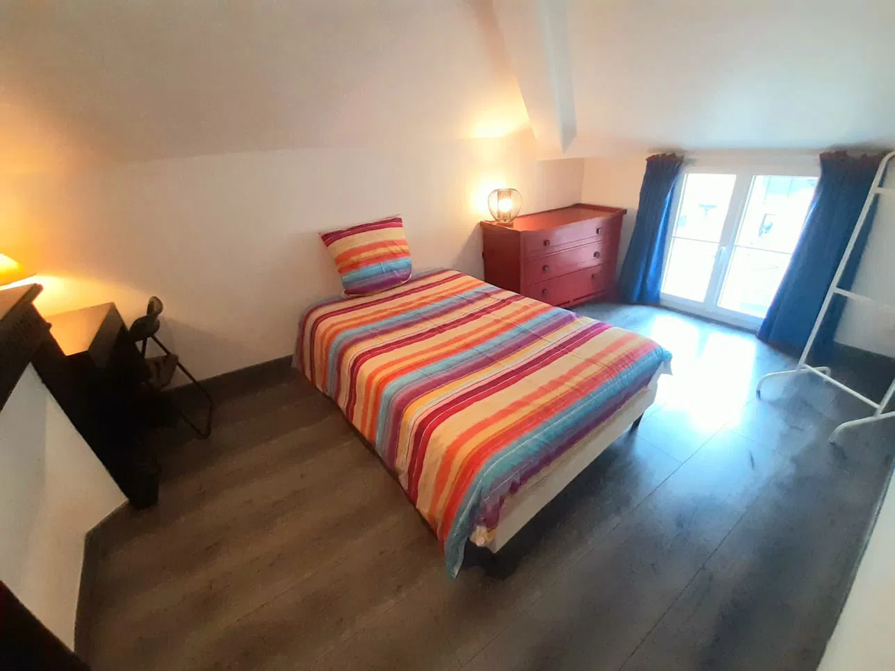 Chambre Quai du Maréchal Foch à Melun