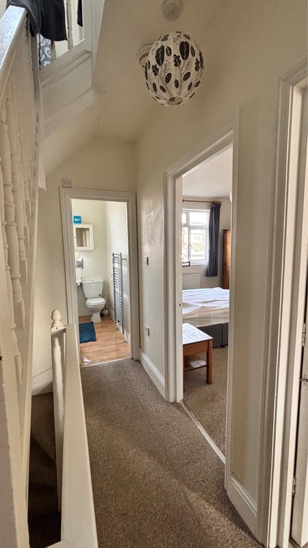Room Hebdon Road in Greater London