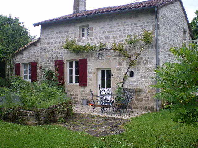Room Impasse du Vieux Tilleul in Valdelaume