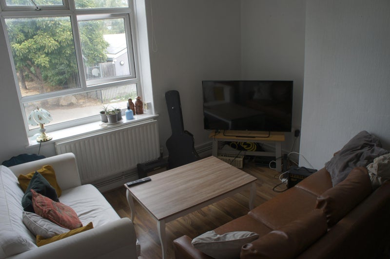 Room Homerton Road in Greater London
