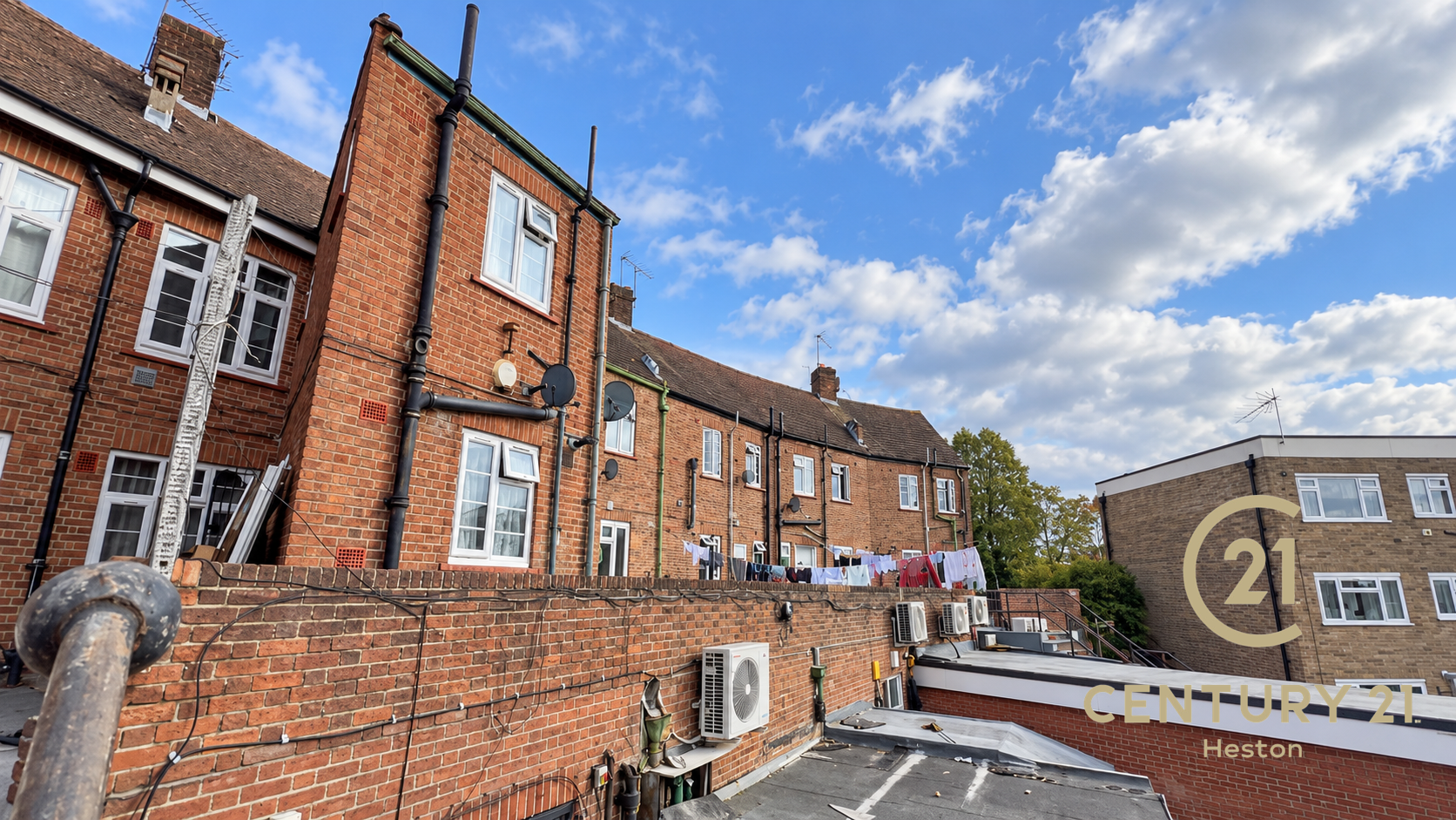 Flat Heston Road in Greater London